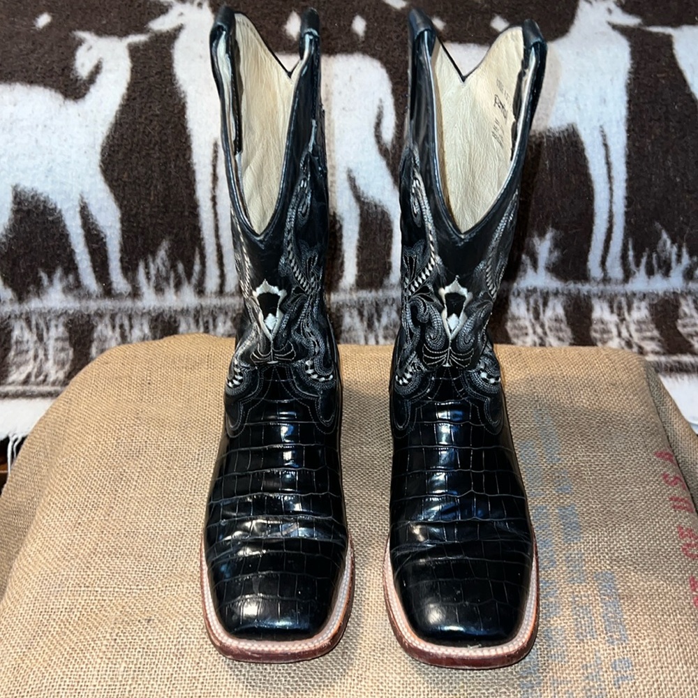 Men’s Ferrini Cowboy Boots Size 9D. Midnight Black Square Toe